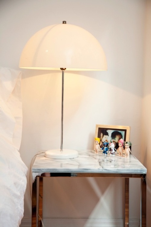 julia_restoin_roitfeld_apartment_bedroom_side_table_selby.jpg
